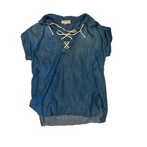 Cloth & Stone Chambray Lace-Up Top – Size S